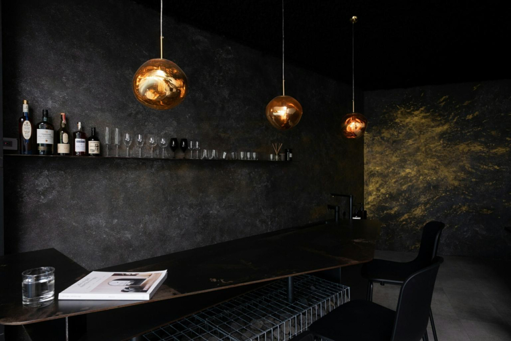 MANHATTAN DARK SILVER